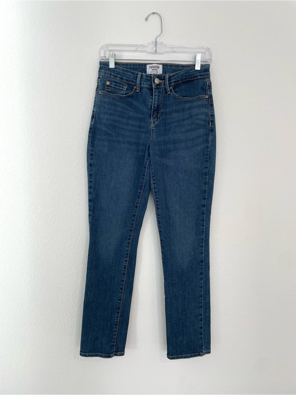 Levi's Denizen Dark Blue Women's Mid-Rise Slim Straight Jeans